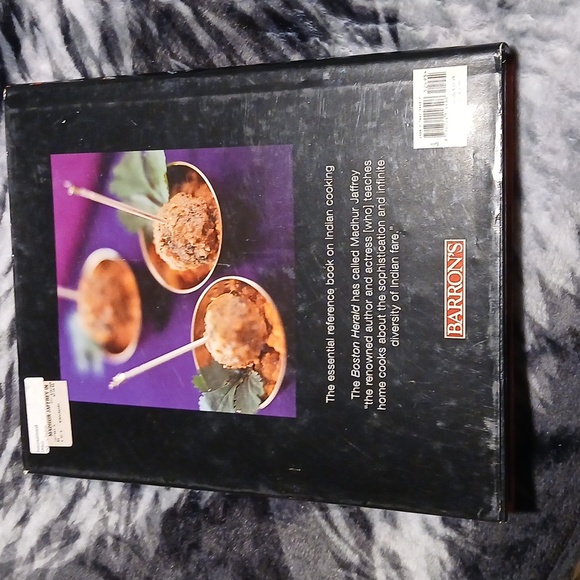 MADHUR JAFFREY, INDIAN COOKING, RECIPE BOOK - Picture 5 of 10